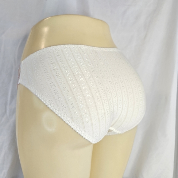 Valisere Panty - Picture 2 of 3